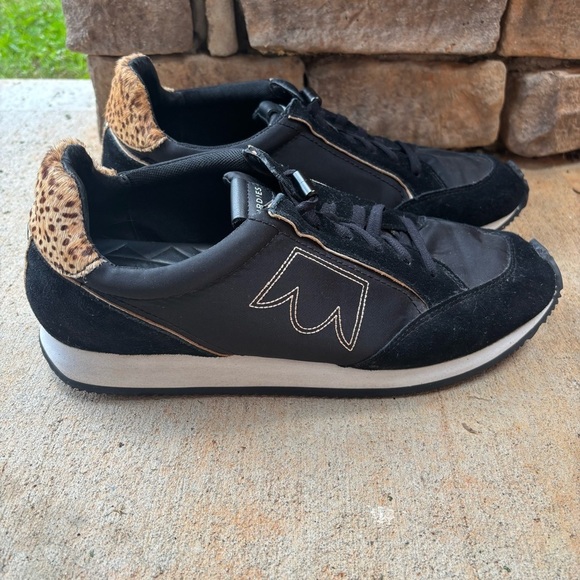 Birdies Road Runner Sneakers Tennis Shoes Animal Print Black Gold Size 10.5 - Picture 2 of 7